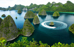 Raja-Ampat-Papua-Indonesia.jpg2_