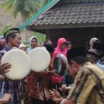 Dende-Bunti-13-Kesenian-Tradisional-Nusa-Tenggara-Barat-yang-Wajib-Dilestarikan