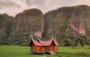 Lembah-Harau-Sumatra-Barat-1012x1024