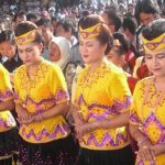 pakaian adat Sulawesi Tengah - suku Saluan Palu