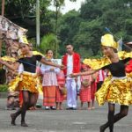 KARNAVAL BUDAYA 
Berbagai suku yang menetap di Kota Ambon, turut ambil bagian dalam karnaval budaya yang digelar Balai Kajian Sejarah dan Nilai Tradisional (Jarahnitra) Maluku dan Maluku Utara. Karnaval budaya ini berlangsung di Markas Makorem 151 Binaiya, Rabu (28/9). JUNI YUDHAWANTO