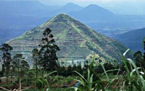 gunung sadahurip