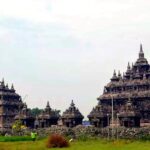 Candi_kembar_Plaosan_oleh_Tiwuk_Suwantini