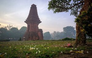 trowulan000_Candi_Bajang_Ratu